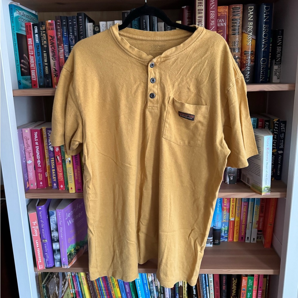 Men’s Patagonia tee